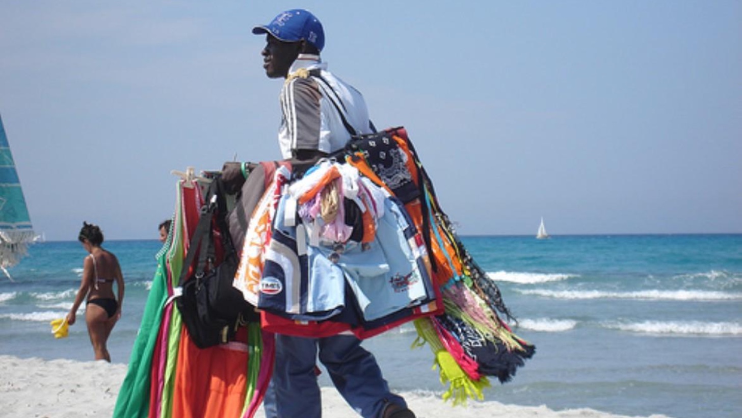 venditore ambulante spiaggia