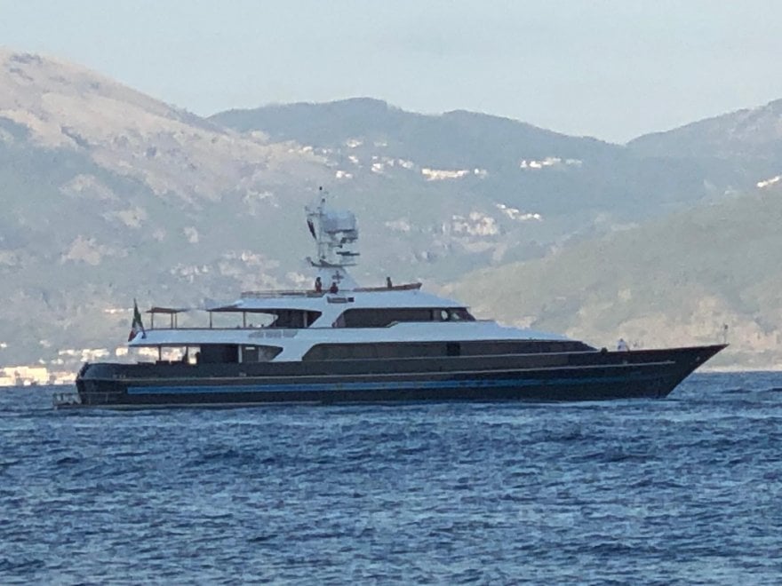 scario-yacht-valentino-21-agosto