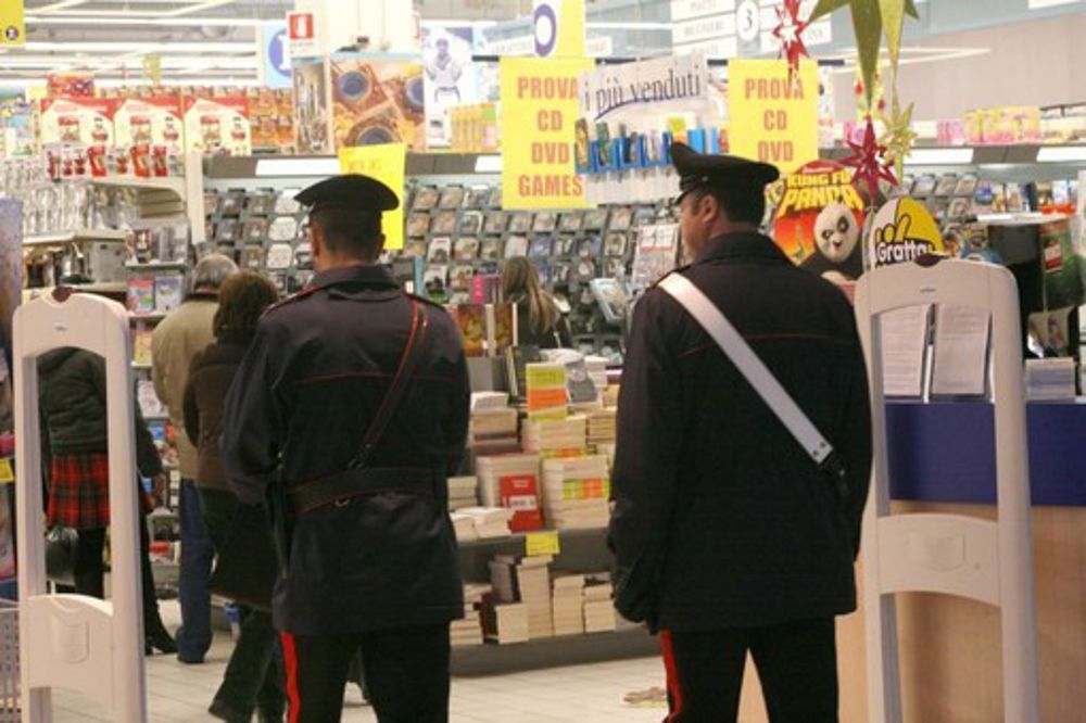 latitante-arrestato-pagani-fermato-carabinieri-supermercato