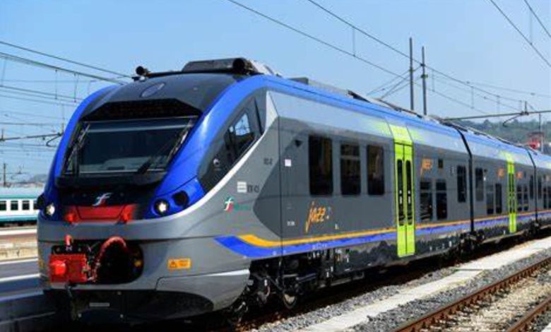 interrotta circolazione ferroviaria Salerno Sapri