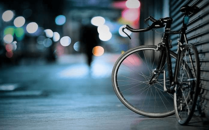 ladri-biciclette-angri-furto