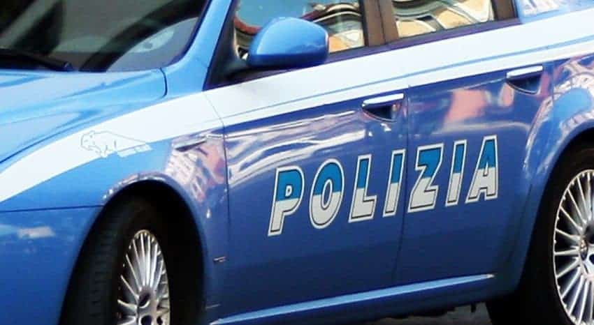 droga nascosta in casa, parcheggiatori abusivi, arresto porto Salerno, Barista trovato morto in casa