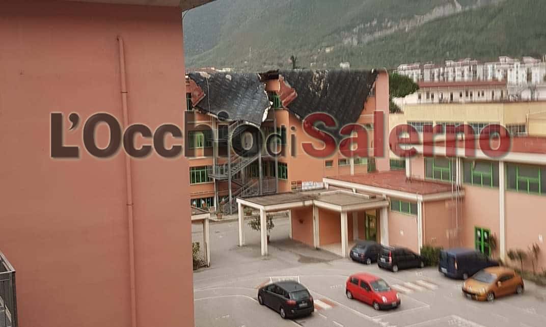danni vento scuola Nocera