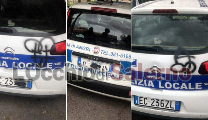 auto Polizia Locale vigili Angri vandalizzate