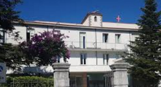 Clinica-Cobellis-Vallo-della-Lucania
