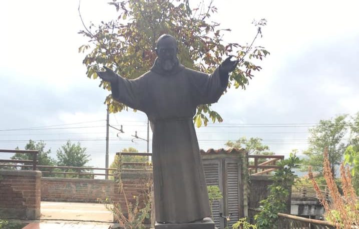 statua-Padre-Pio-vallo-Scalo