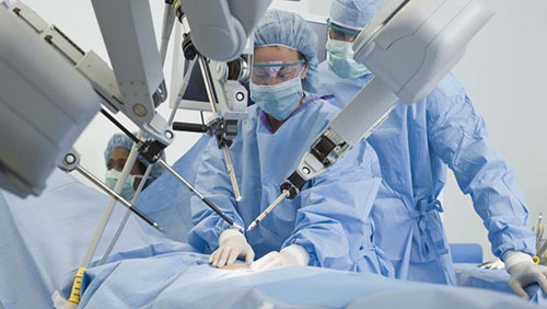 tumore-asportato-chirurgia-robotica-medico-salerno