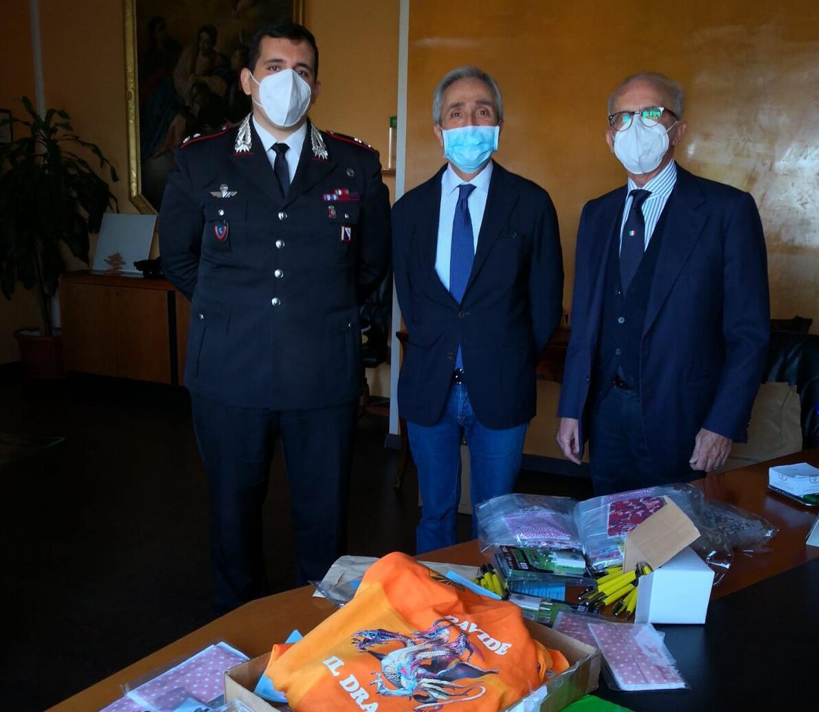 donazione-carabinieri-salerno-ospedale-ruggi