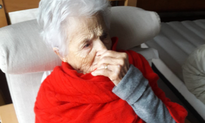 salerno-anziana-vaccino-101-anni