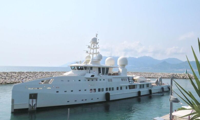 salerno-yacht-emiro-qatar-compra-salernitana