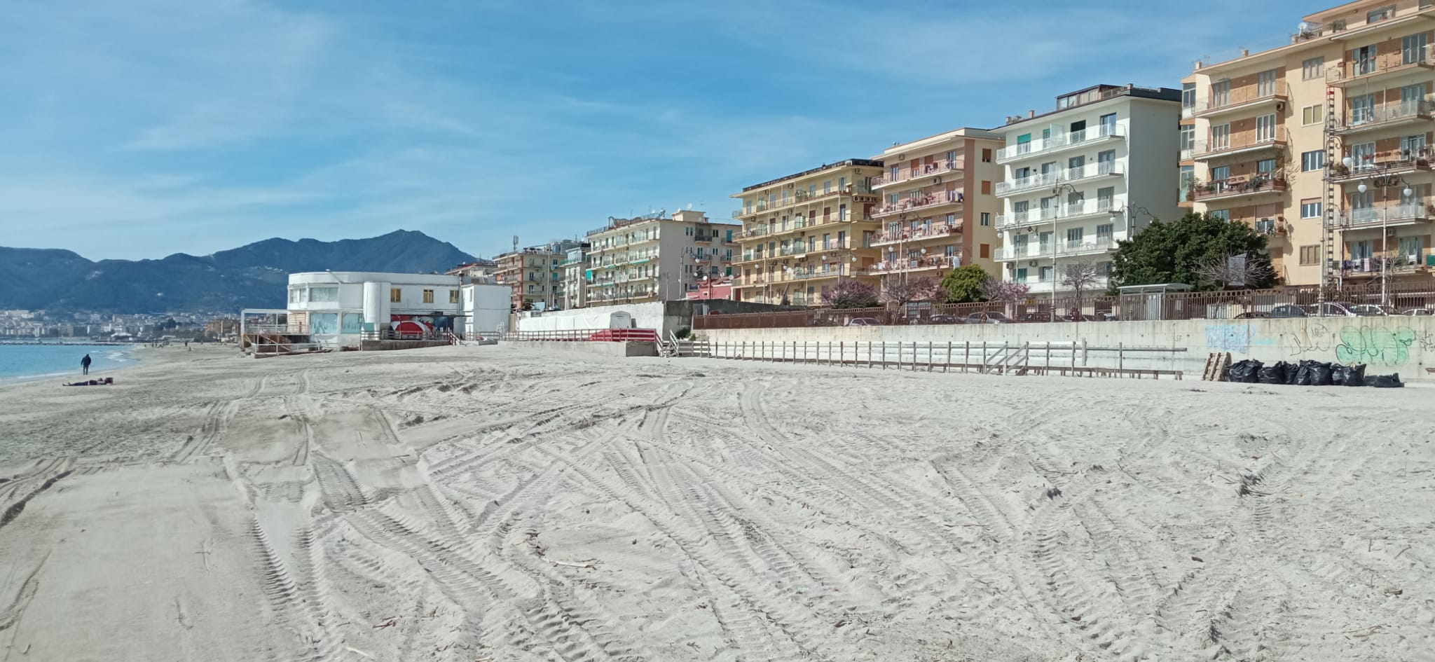 salerno-pulizia-spiagge-estate-2022