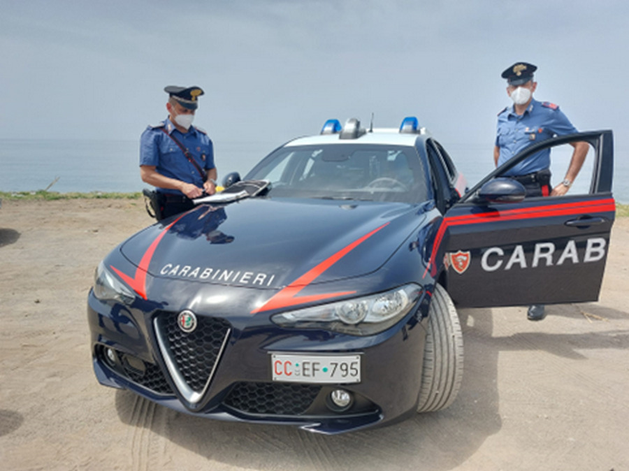 salerno-controlli-carabinieri-spiagge-estate-2022