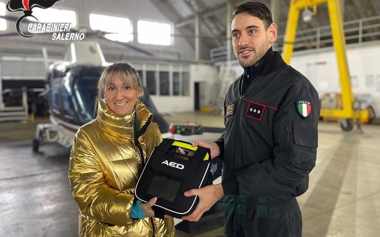 pontecagnano faiano donato defibrillatore carabinieri
