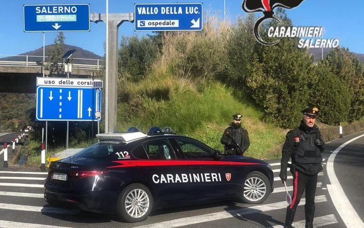 vallo lucania controlli carabinieri