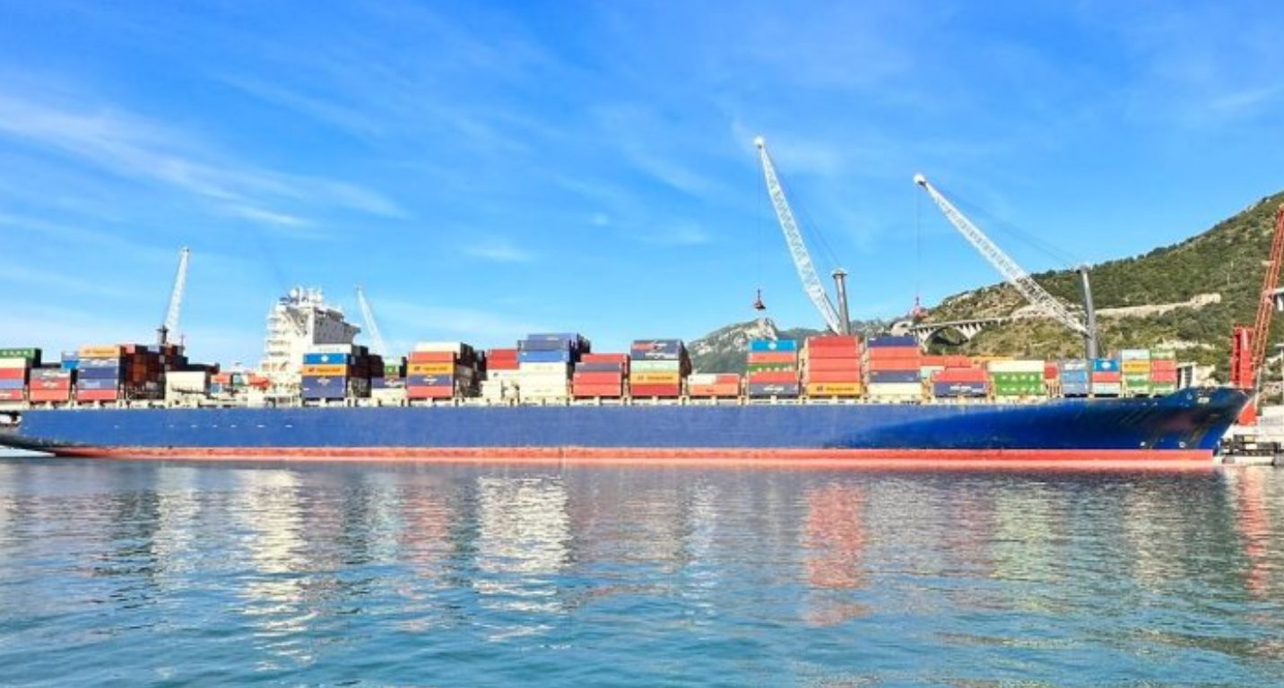 koi nave container porto salerno