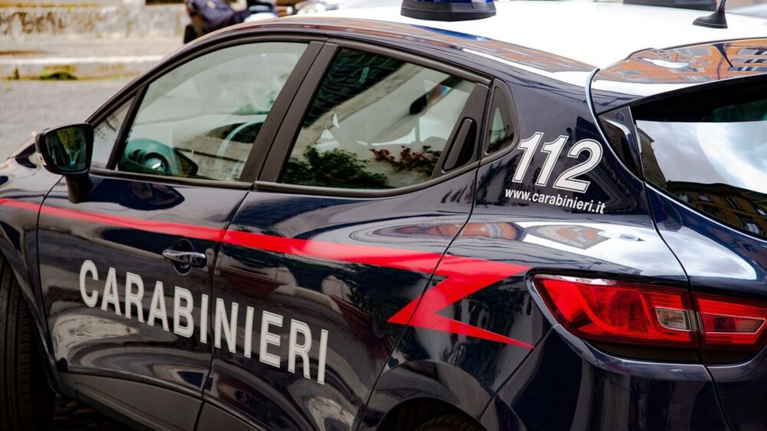 Ruggi salerno ferite arma fuoco indagano carabinieri