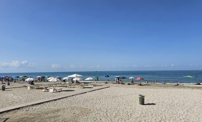 Salerno spiaggia attrezzata disabili