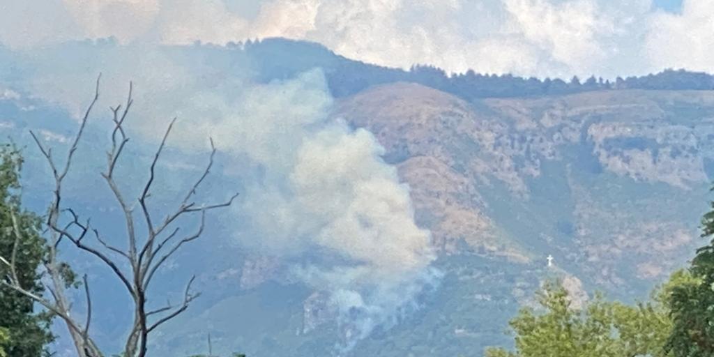 Incendio Salerno monte Stella