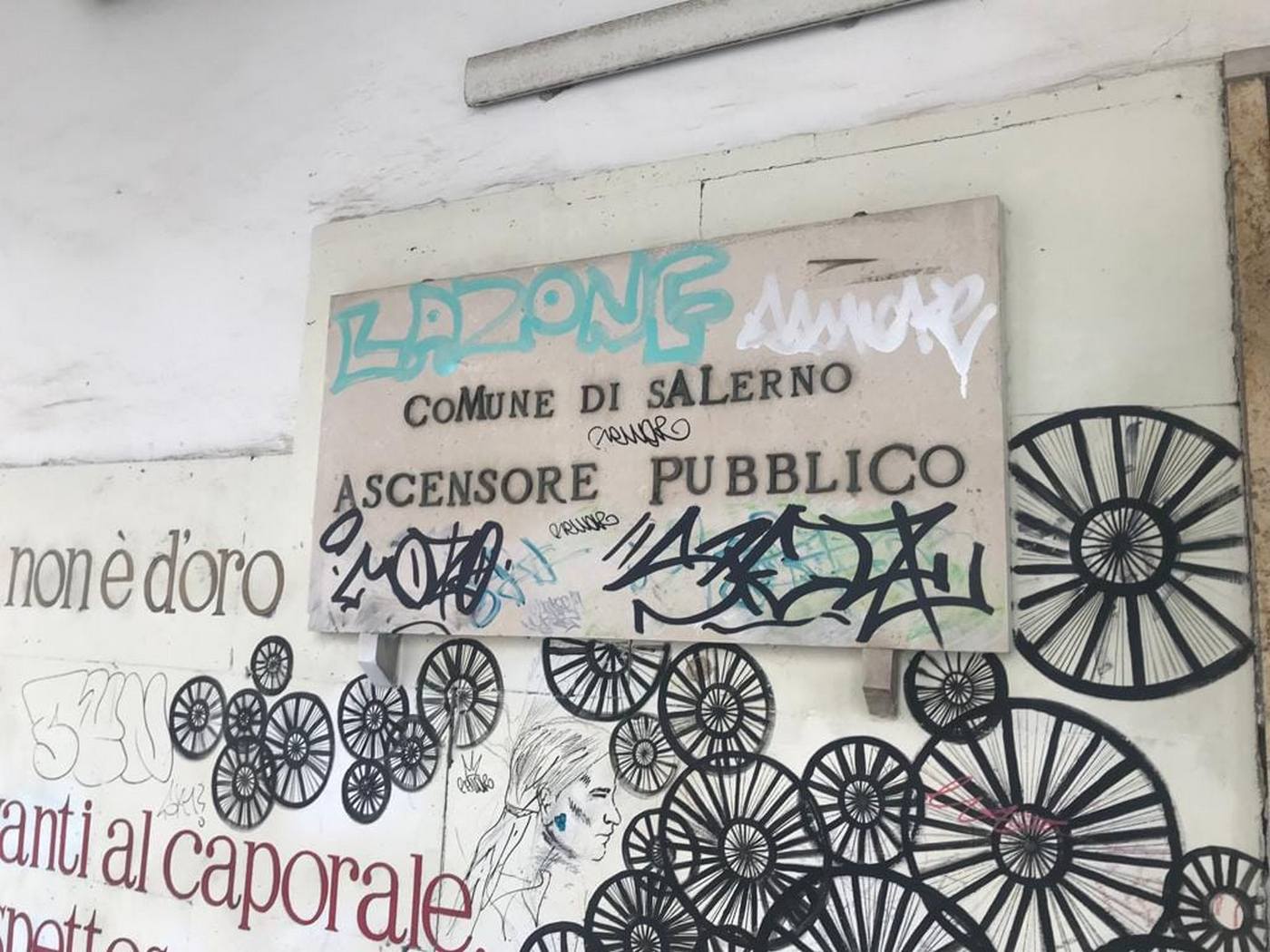 salerno-vandalizzati-murales-alfonso-gatto-mutilati