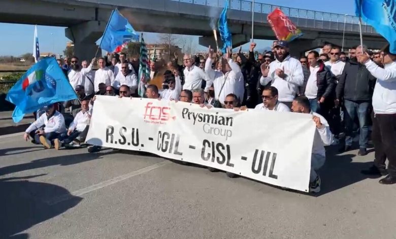 protesta lavoratori prysmian fos battipaglia 21 febbraio