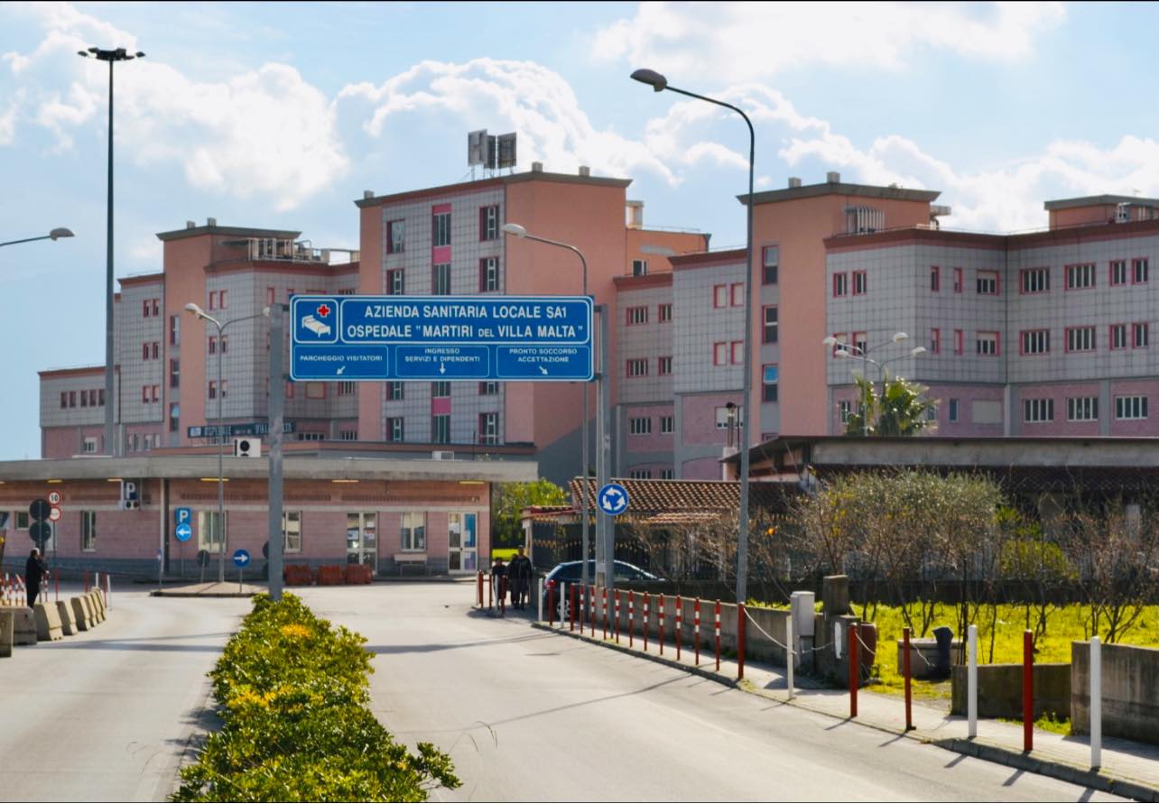 ospedale sarno pazienti barella sospetto caso tubercolosi