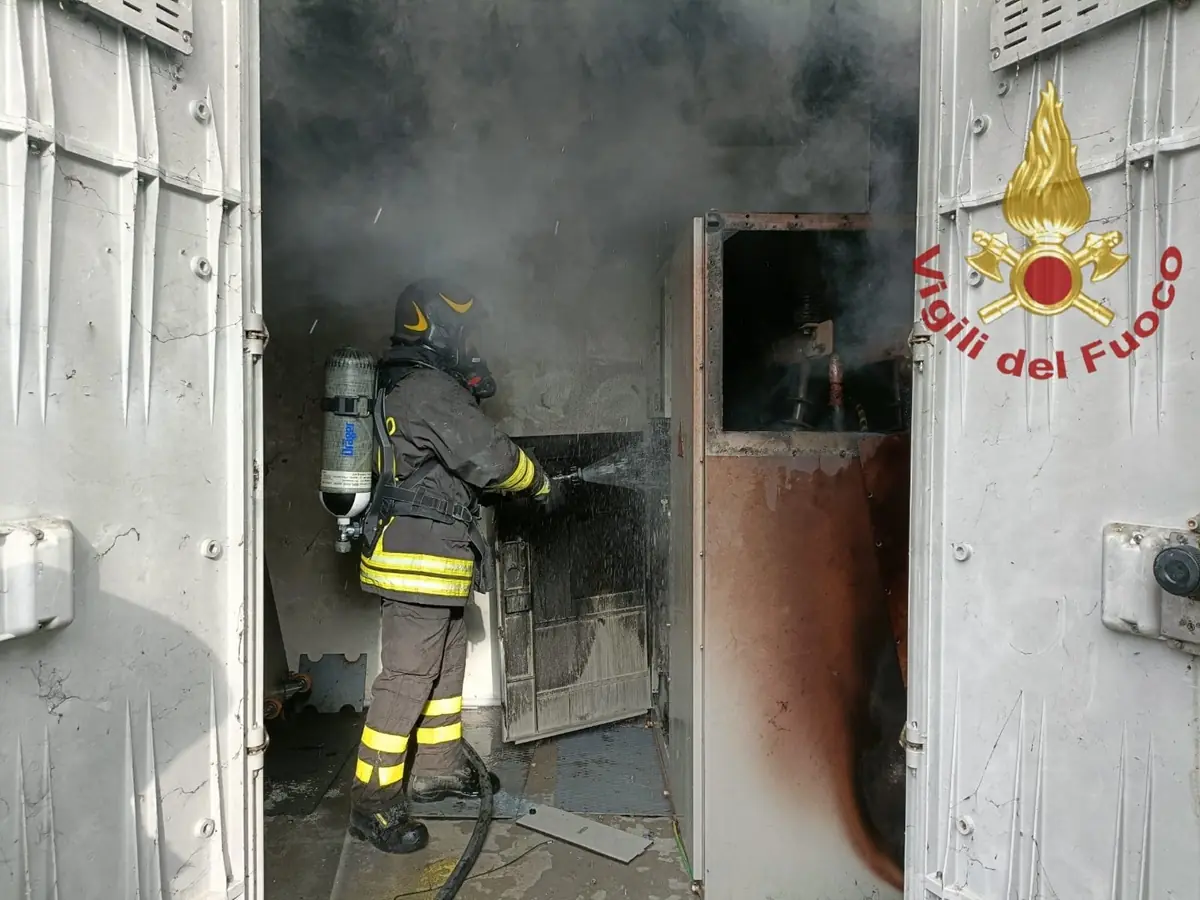 incendio cabine elettrica molise indagati manager salerno